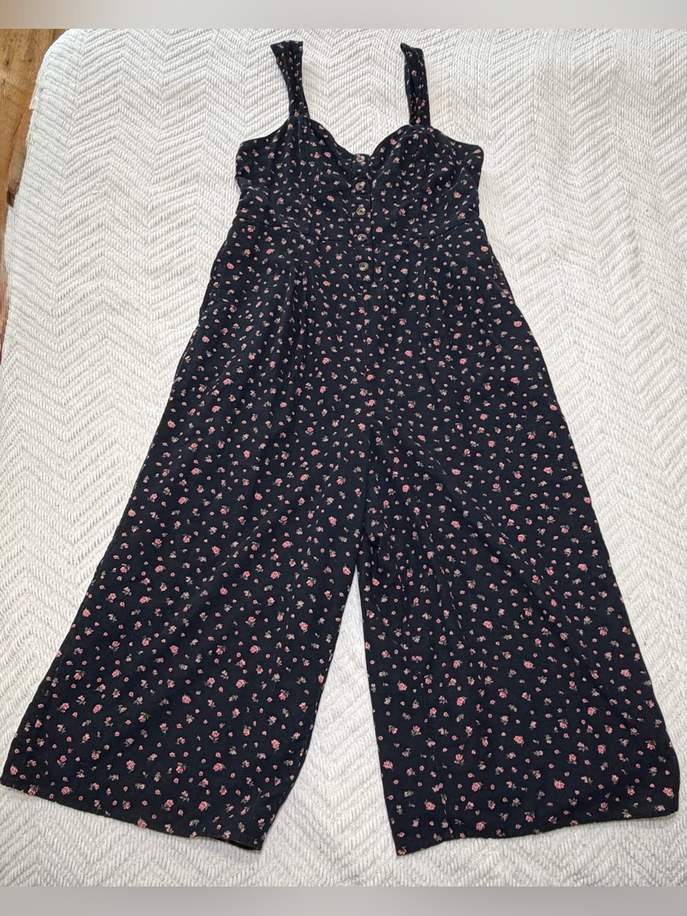 American Eagle Outfitters black w/ Pink Floral Print wide leg crop jumpsuit - LG - Picture 5 of 11